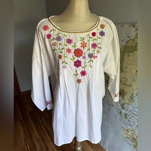 Embroidered peasant top Abrazo style